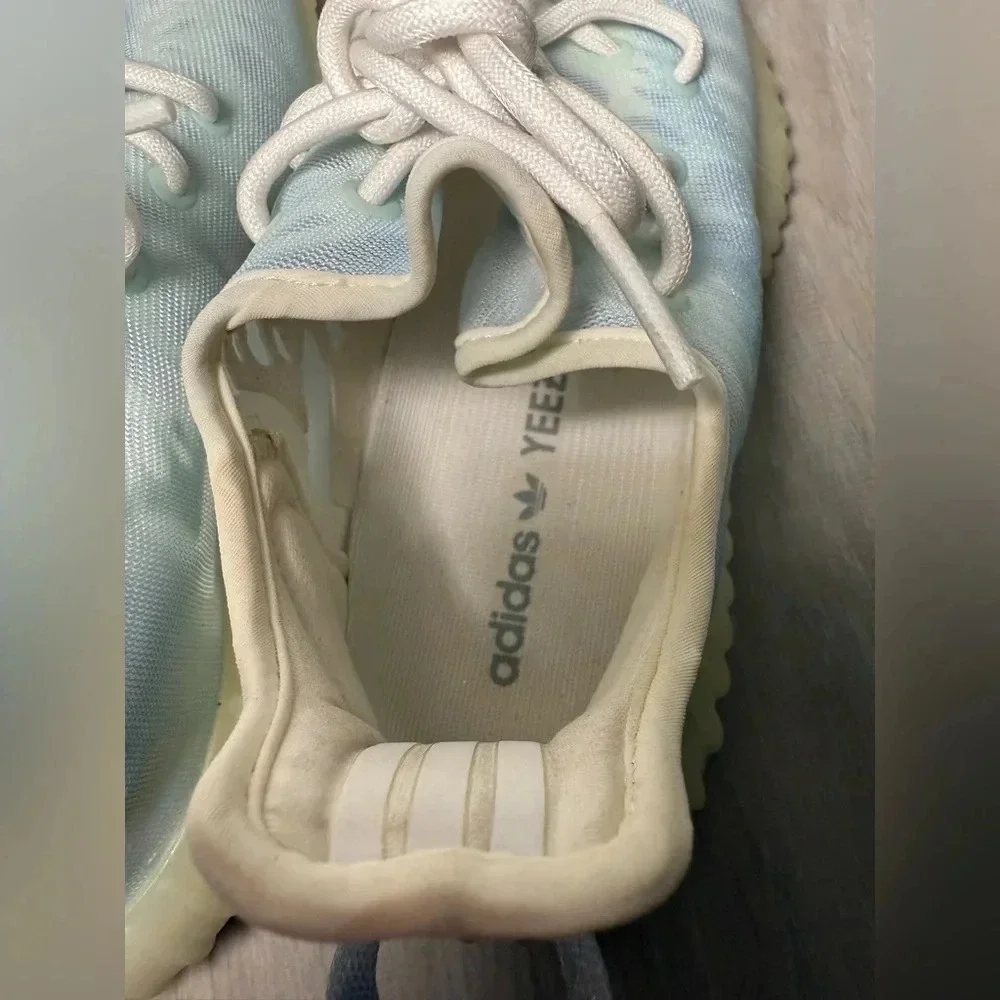 Adidas Yeezy Boost 350 V2 Mono Ice Mens 8 Light Blue GW2869 Excellent Sneakers